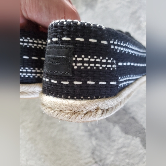 Toms Canvas Black & White Espadrilles - Picture 6 of 7